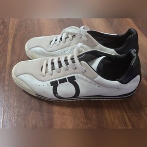 Salvatore Ferragamo Pring leather Low Top Lace Up Sneakers feat Gancini logo 14